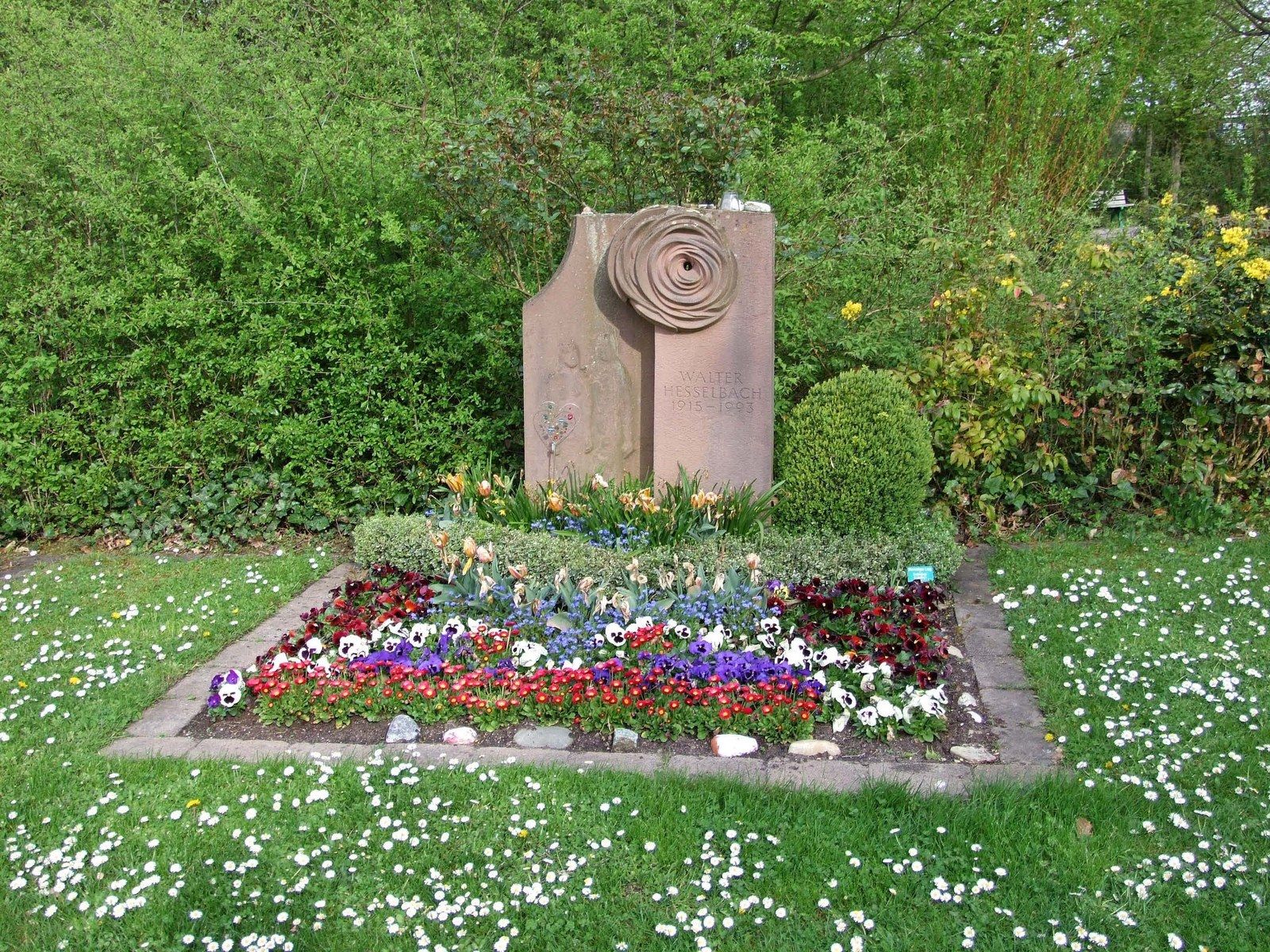 Grabstätte von Walter Hesselbach auf dem Parkfriedhof Heiligenstock – Parkfriedhof Heiligenstock